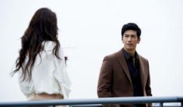 小说娱乐圈吃瓜女王,吃瓜女王揭秘幕后真相